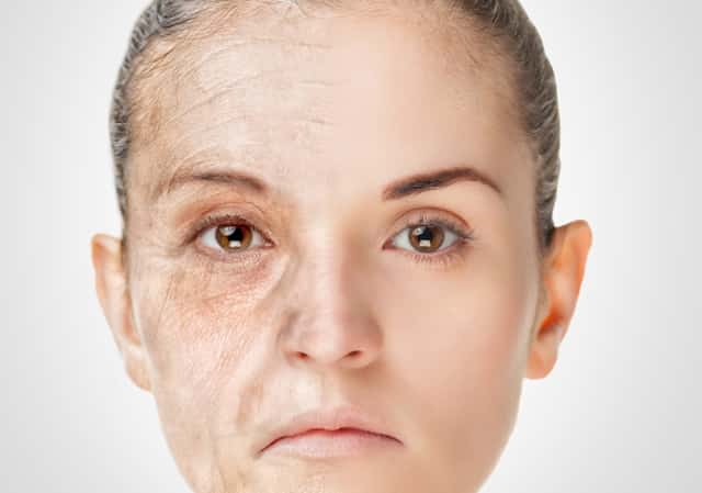 新来员工陪老板唱歌