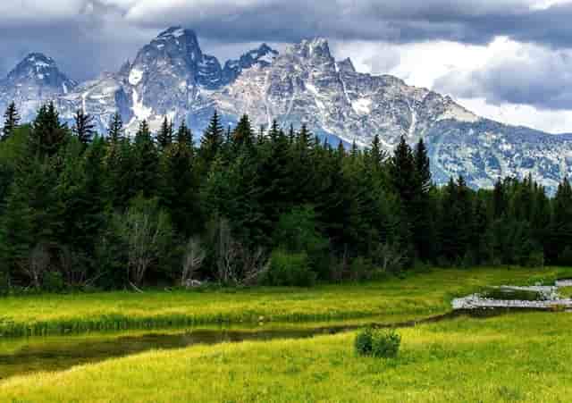 斯琴塔娜博物馆建馆十周年暨“追梦草原”香港大学生内蒙古暑期实习活动10周年即将推出“中华优秀传统文化传承创新论坛”