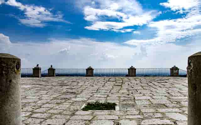 澳运动员离开奥运村前疯狂破坏房间